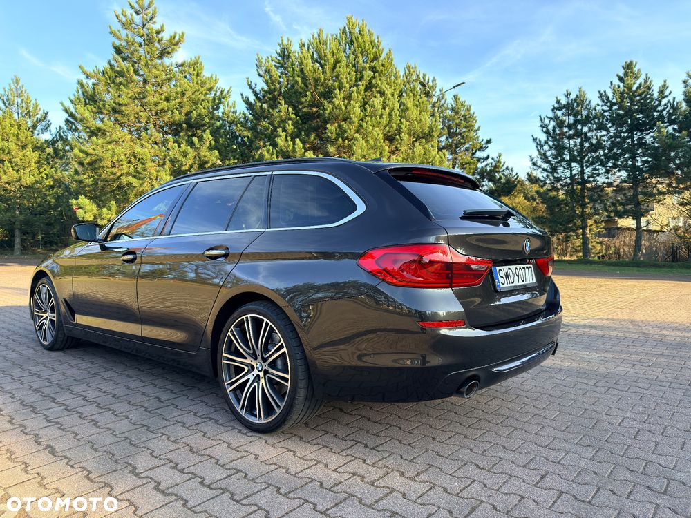 BMW Seria 5 520d Sport Line sport - 7