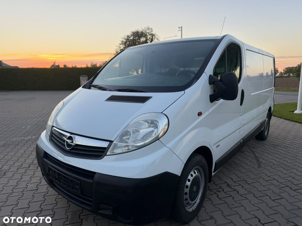 Opel Vivaro - 17