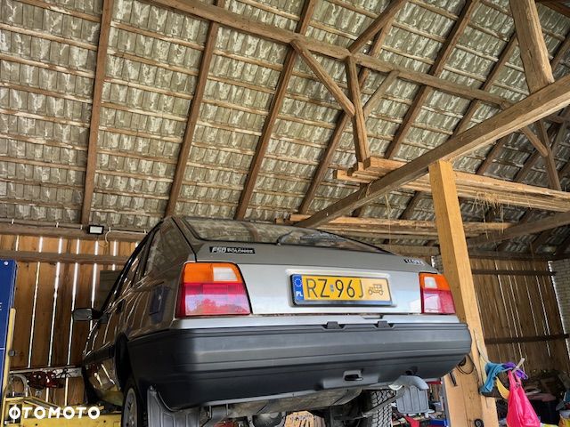 Polonez Caro - 12