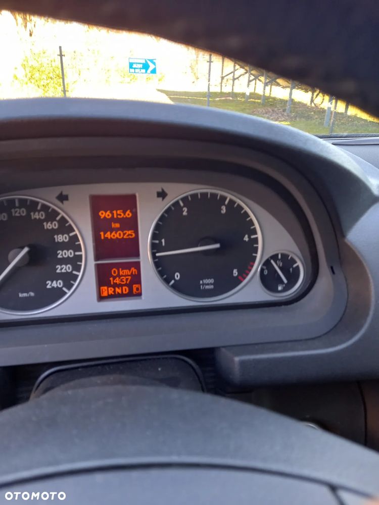 Mercedes-Benz Klasa B 200 CDI Autotronic - 15