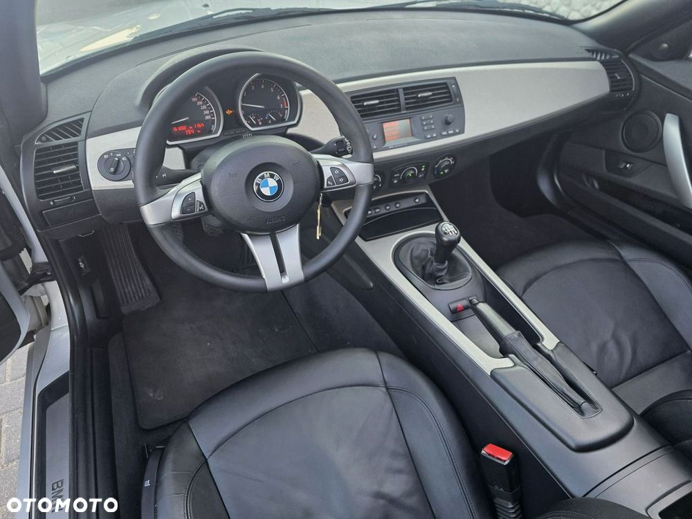 BMW Z4 2.0i - 16