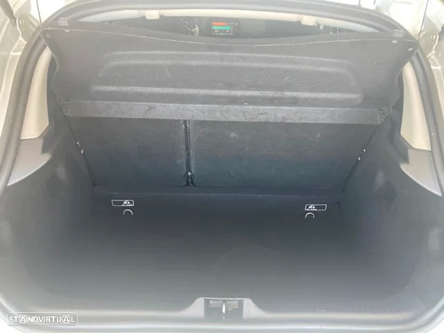 Renault Clio 0.9 TCE Limited - 31