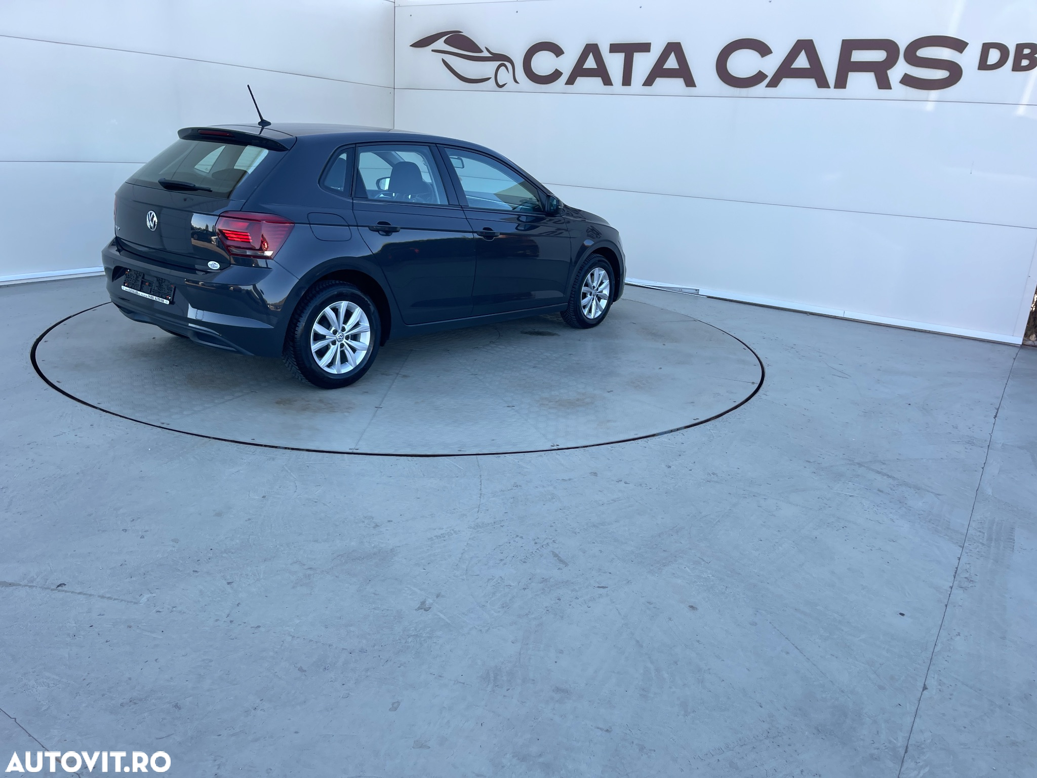 Volkswagen Polo 1.6 TDI SCR DSG Comfortline - 16