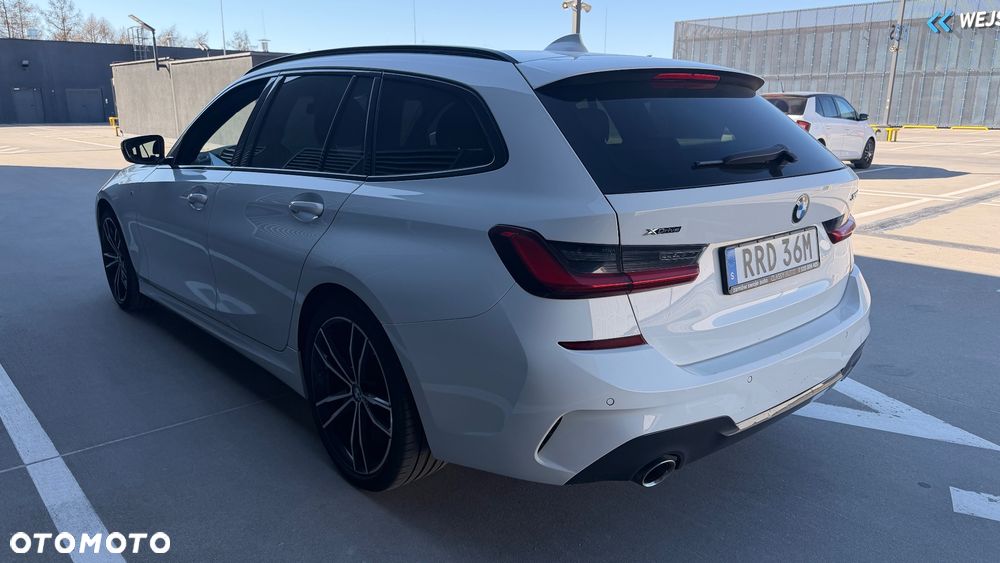 BMW Seria 3 320d xDrive M Sport Shadow - 33