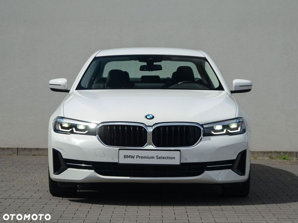 BMW Seria 5 518d mHEV - 7