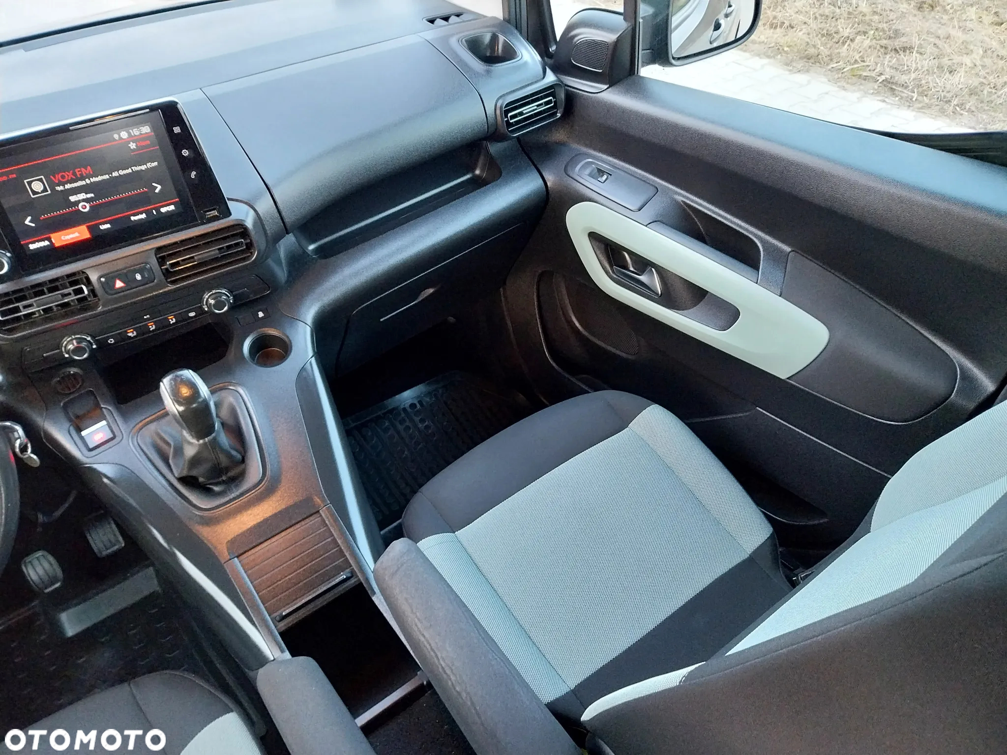 Citroën Berlingo M 1.5 BlueHDI Shine - 14