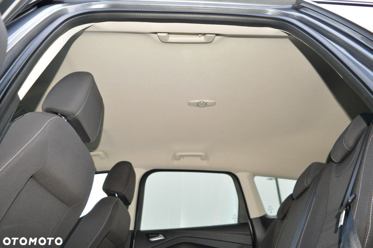Ford Kuga - 31