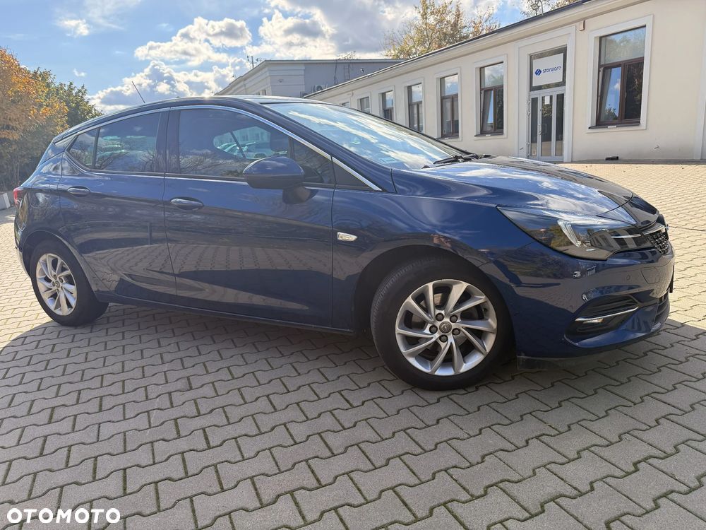 Opel Astra V 1.2 T Elegance S&S - 2