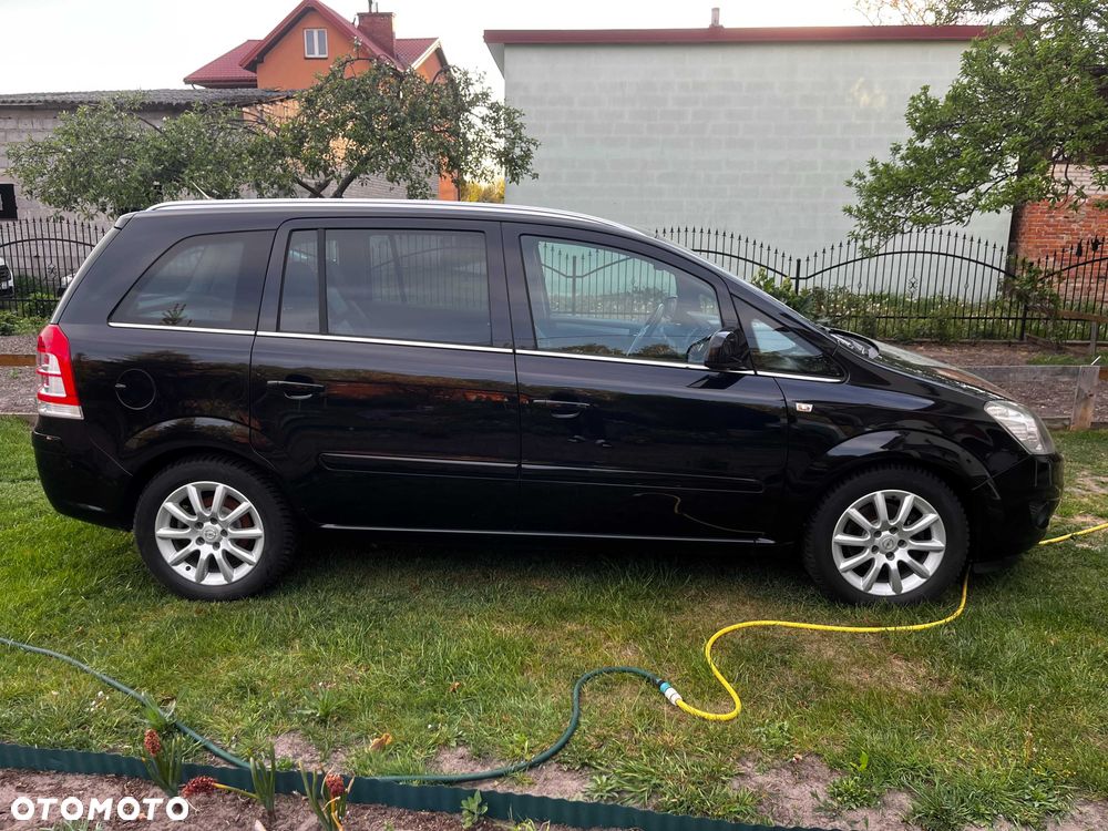 Opel Zafira - 4