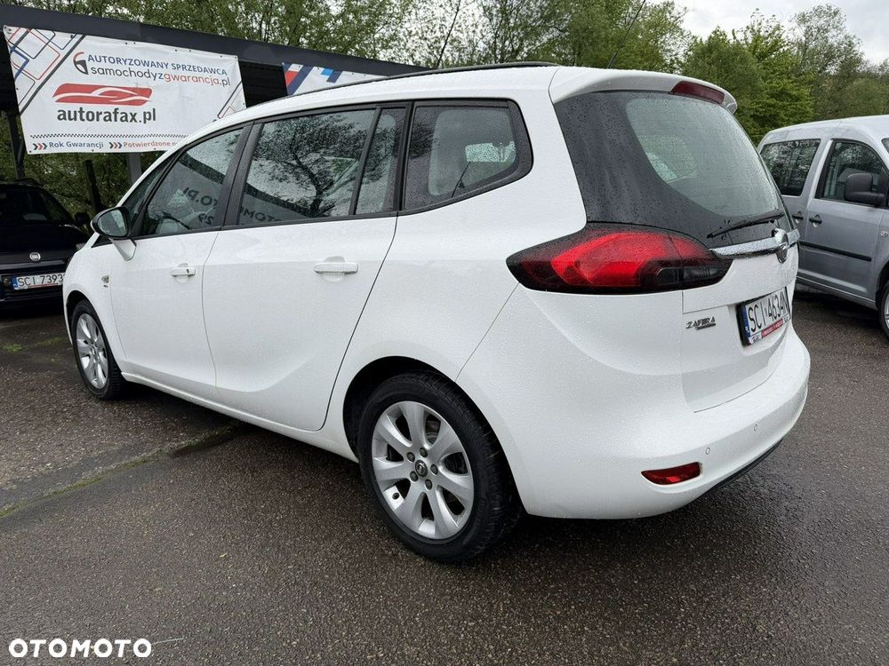 Opel Zafira - 9