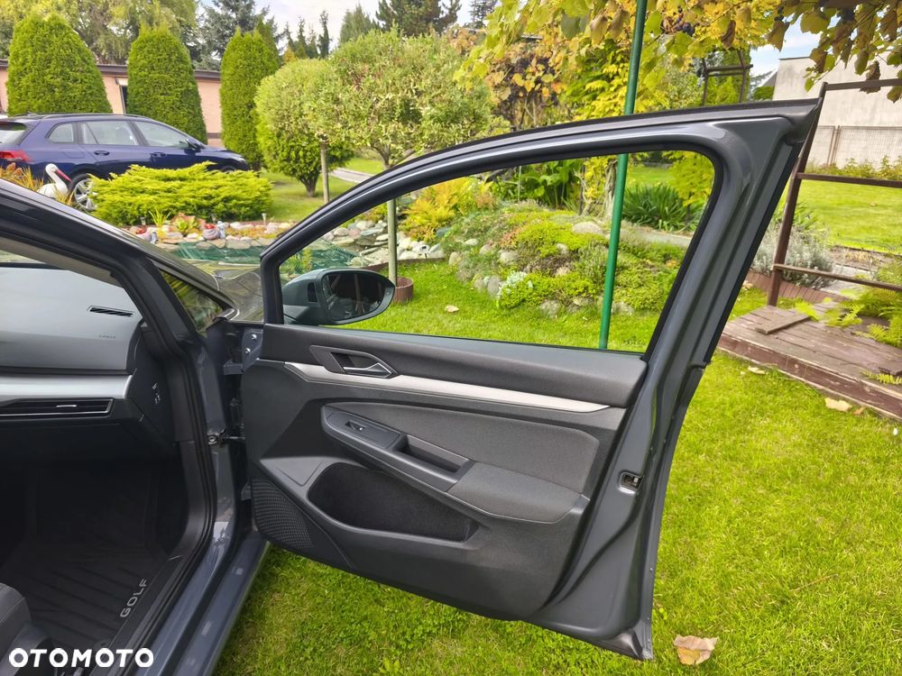 Volkswagen Golf 2.0 TDI Life - 24