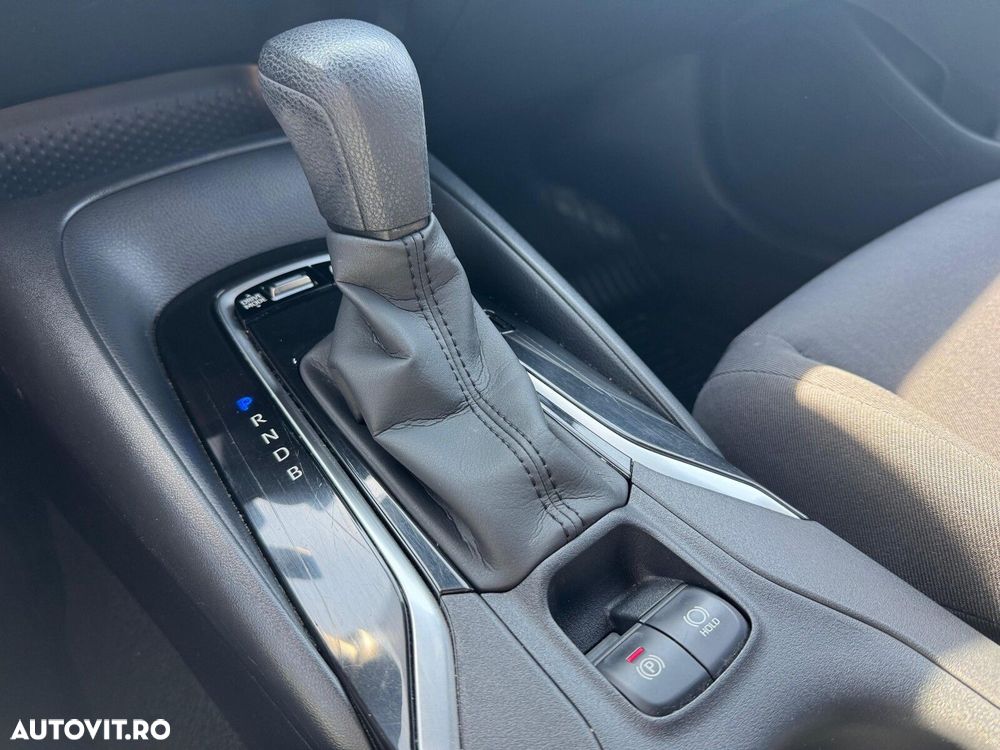 Toyota Corolla - 10