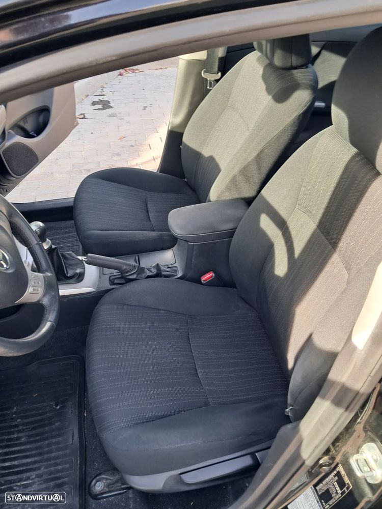 Toyota Corolla 1.4 D-4D Premium Pack - 8