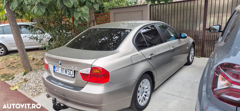BMW Seria 3 318i - 2