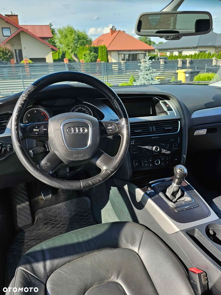 Audi A4 Avant 2.0 TDI - 10