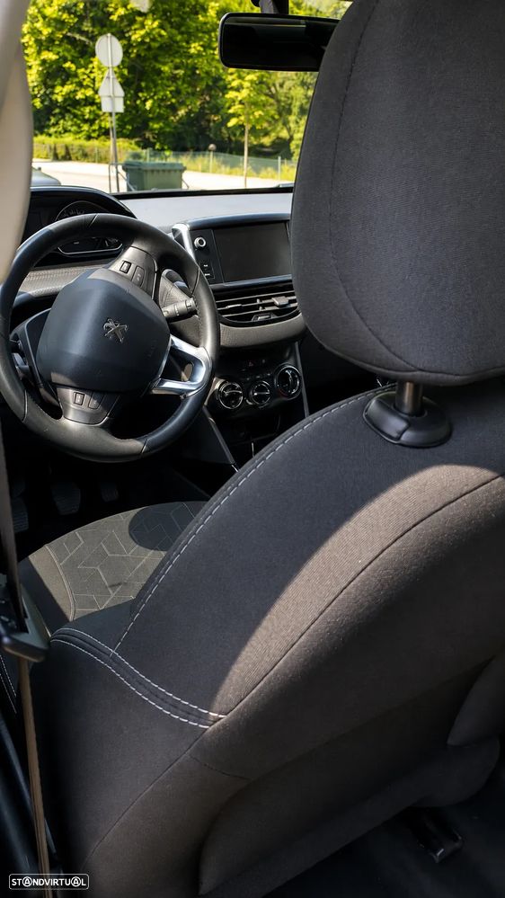 Peugeot 2008 1.2 PureTech Active - 6