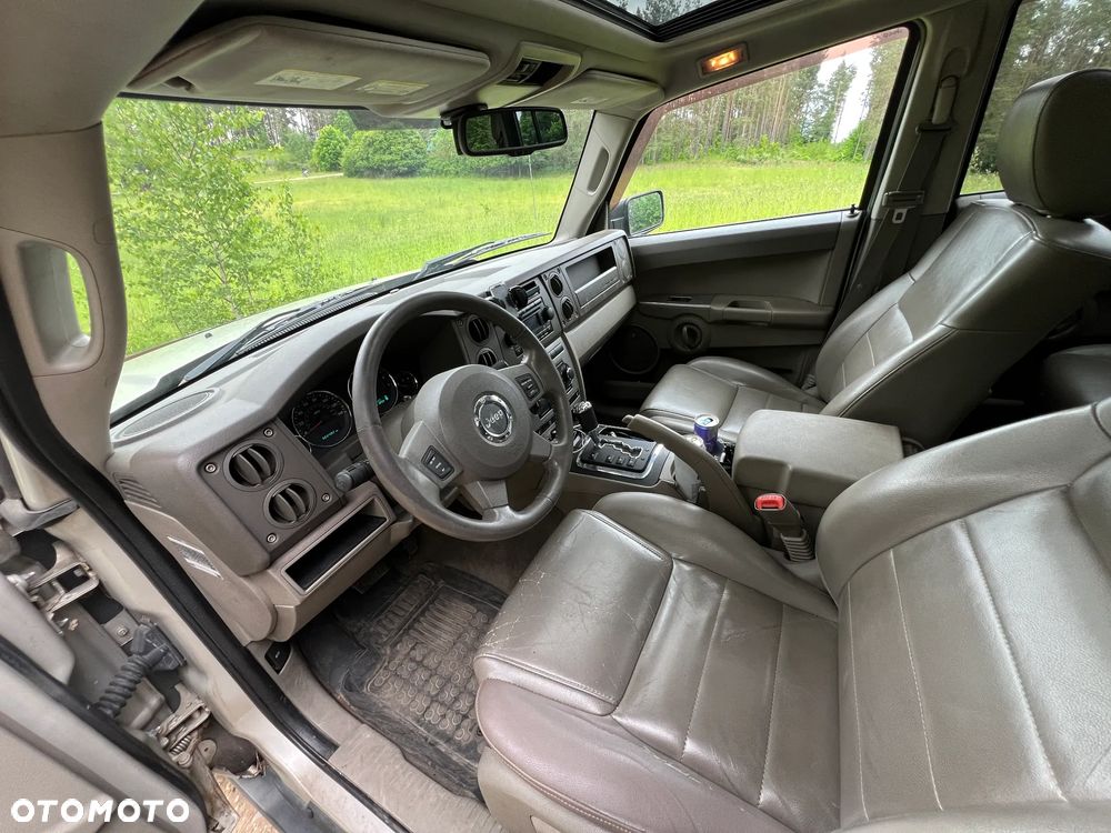 Jeep Commander - 13