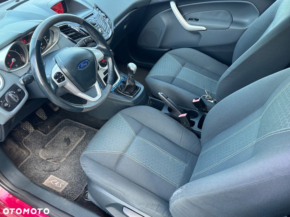 Ford Fiesta 1.25 Champions Edition - 11