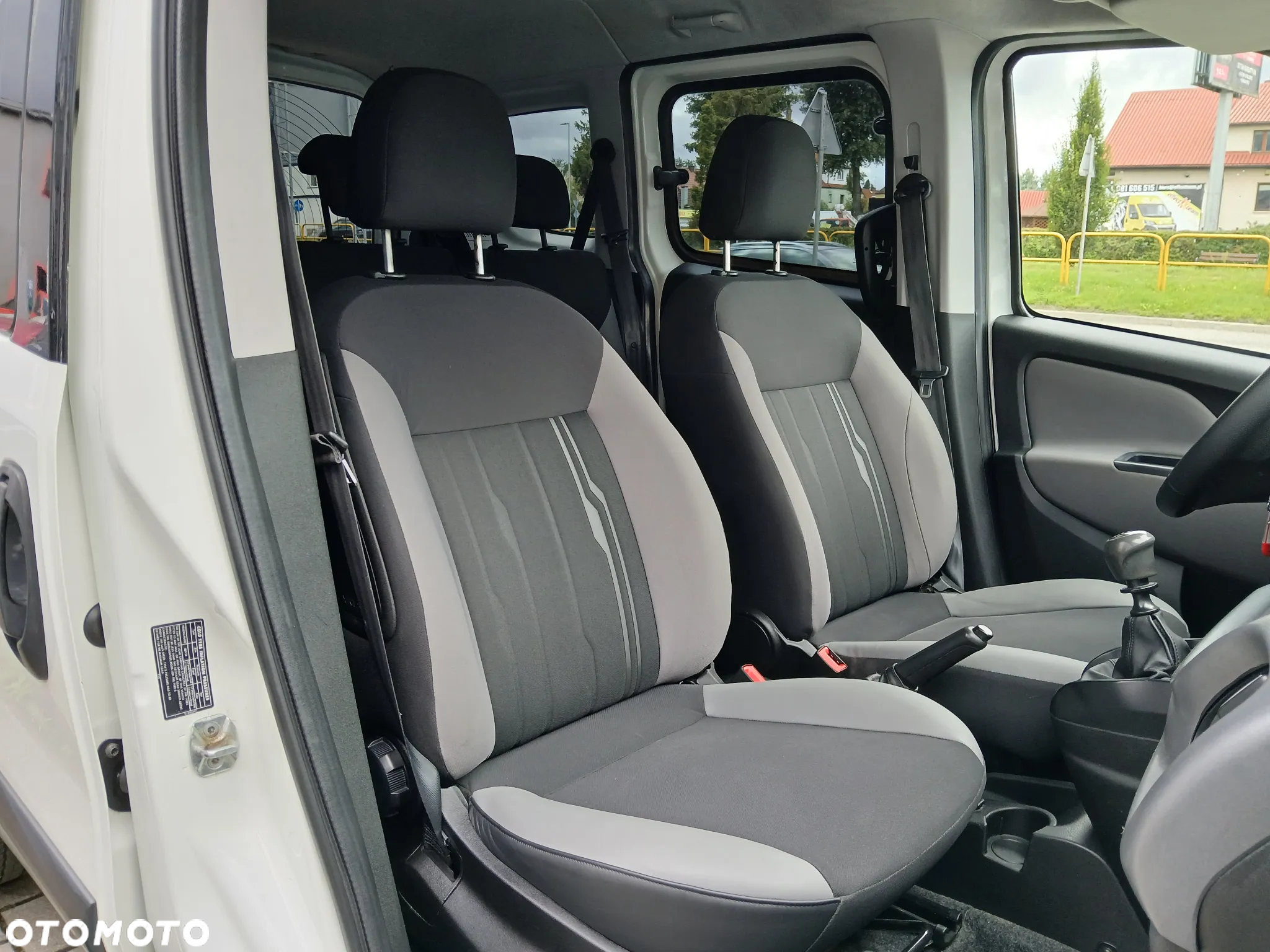 Fiat Doblo 1.4 16V Easy - 11