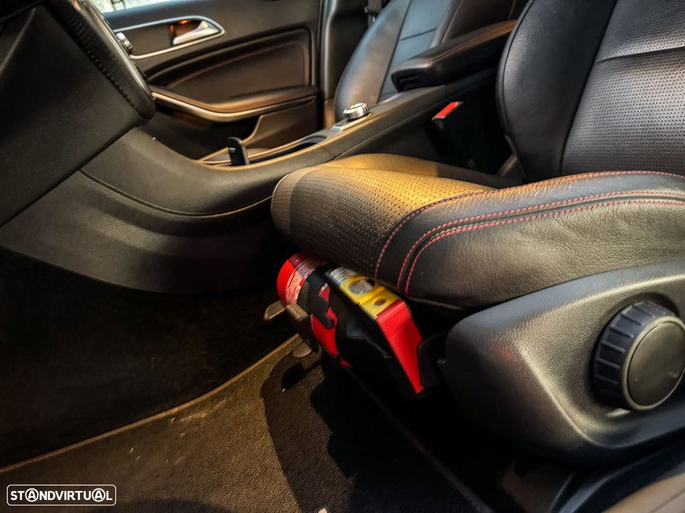 Mercedes-Benz A 180 - 45