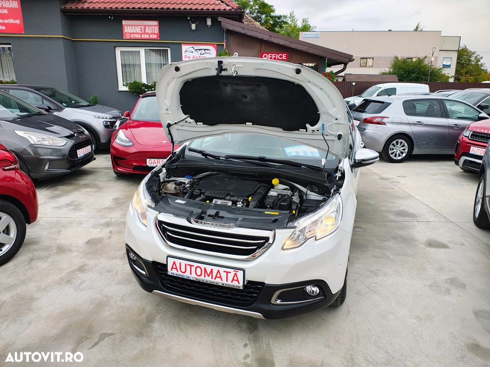 Peugeot 2008 PureTech 110 GPF Stop&Start EAT6 Allure - 29