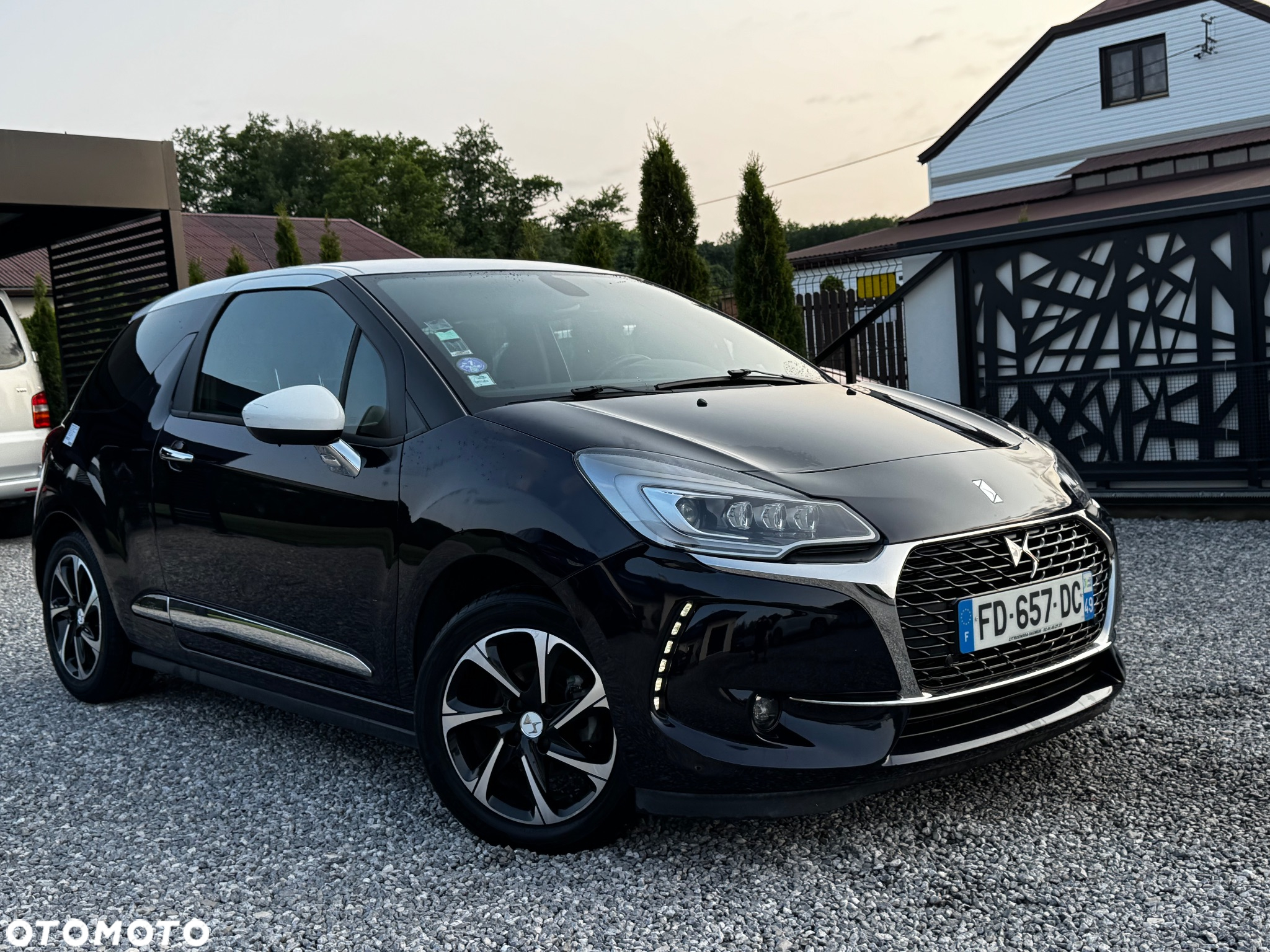 Citroën DS3 PureTech 110 Start & Stop EAT6 SportChic - 9