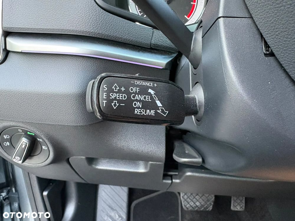 Skoda Karoq 1.5 TSI ACT 4x2 Sportline DSG - 26
