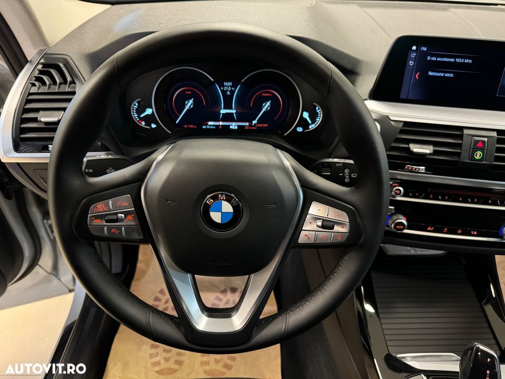BMW X3 xDrive20i Aut. Luxury Line - 17