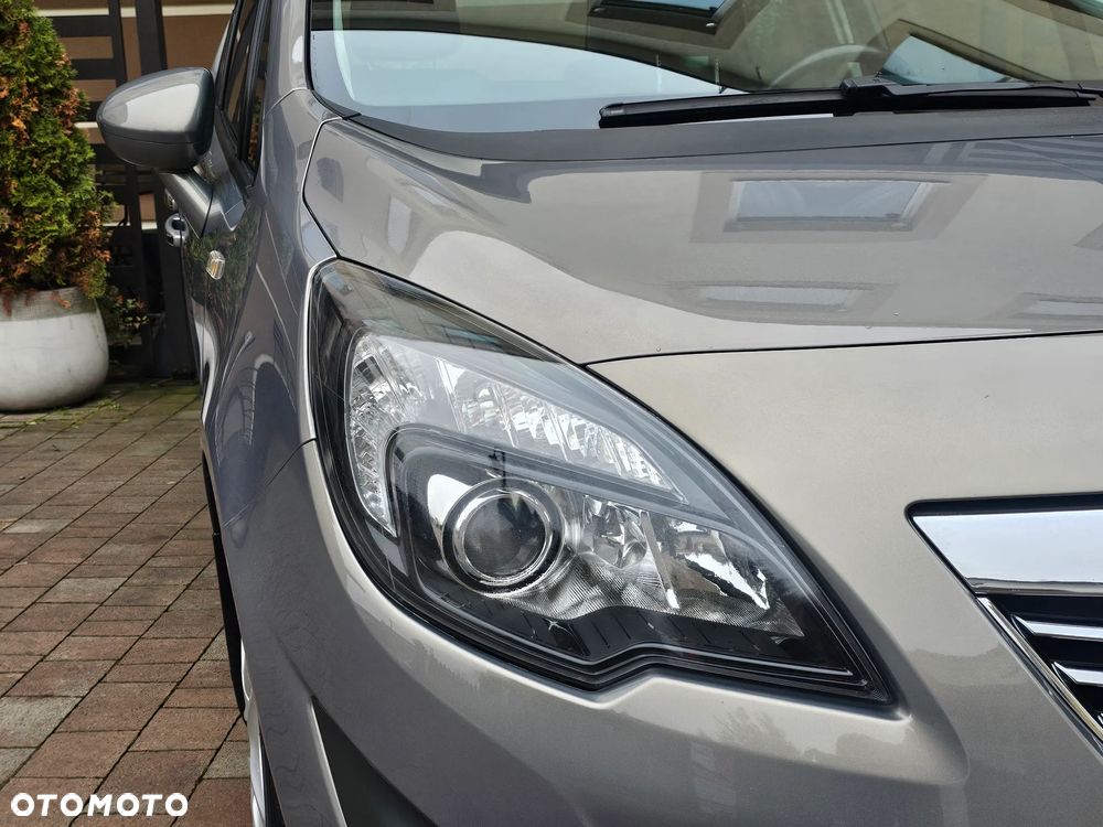 Opel Meriva 1.4 T Cosmo - 26