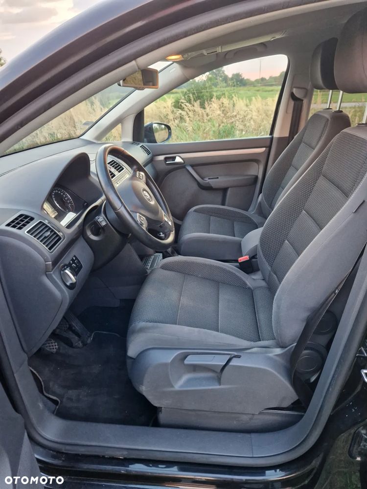 Volkswagen Touran 1.6 TDI DPF BlueMotion Technology Comfortline - 9