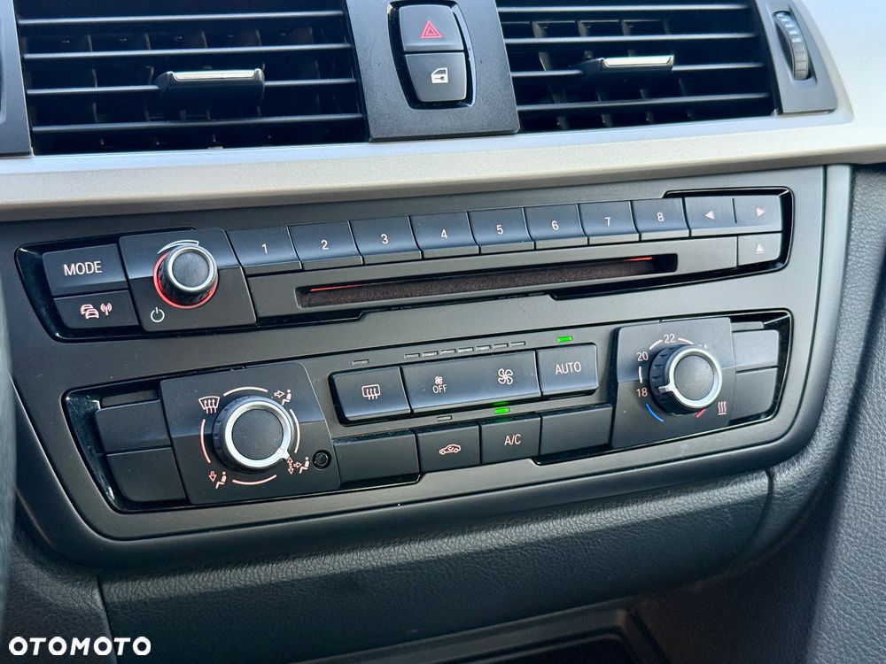 BMW Seria 3 316d - 34