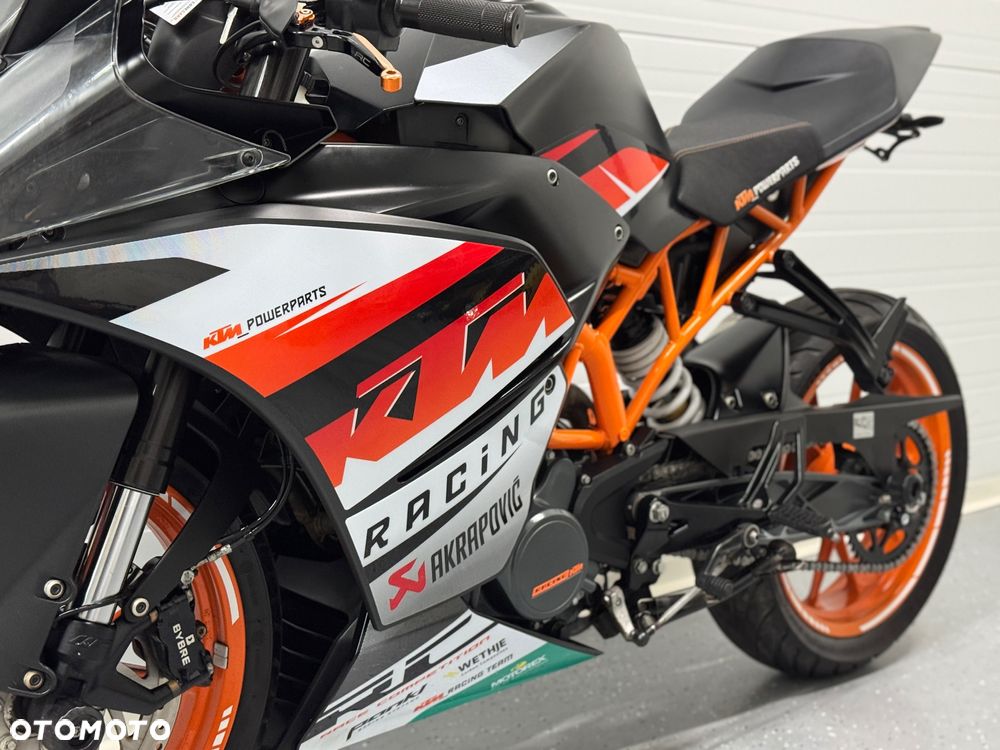 KTM RC 125 - 23