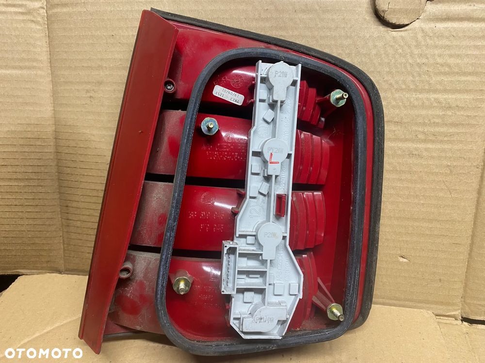 LAMPA TYLNA LEWA SKODA FABIA I 6Y9945095 6Y9945111 - 3