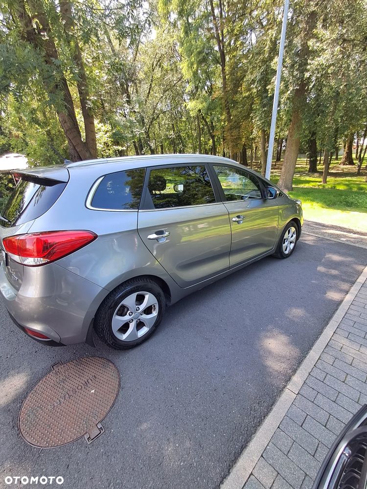 Kia Carens 1.7 CRDi L - 7