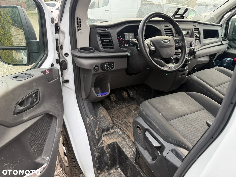 Ford Transit - 18