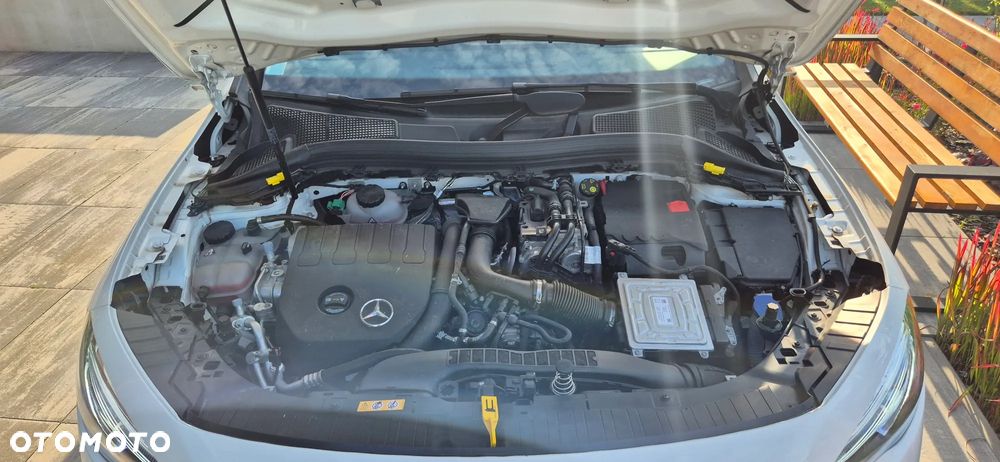 Mercedes-Benz GLA 250 e 8G-DCT - 13