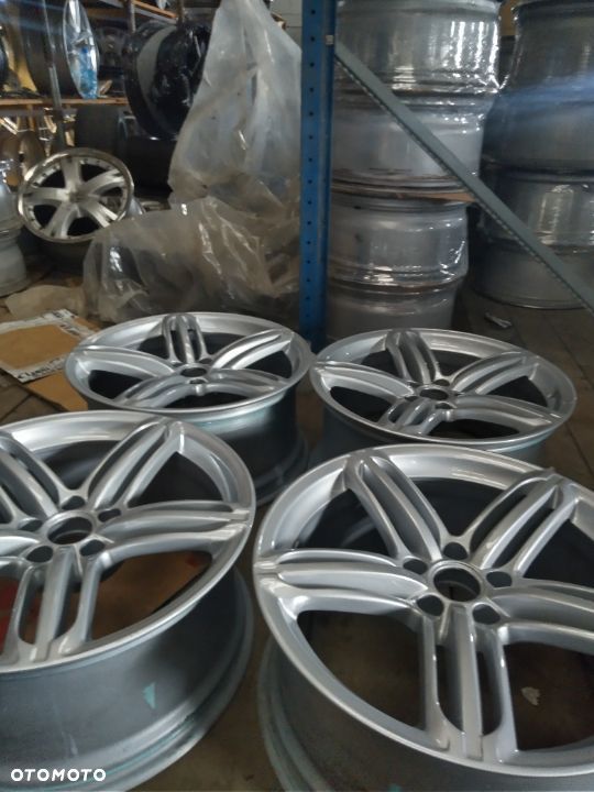 Felgi aluminiowe Audi OE 8T0601025DD 8AU 8T0601025CB 1H7 9.0" x 19" 5x112 ET 33 - 1
