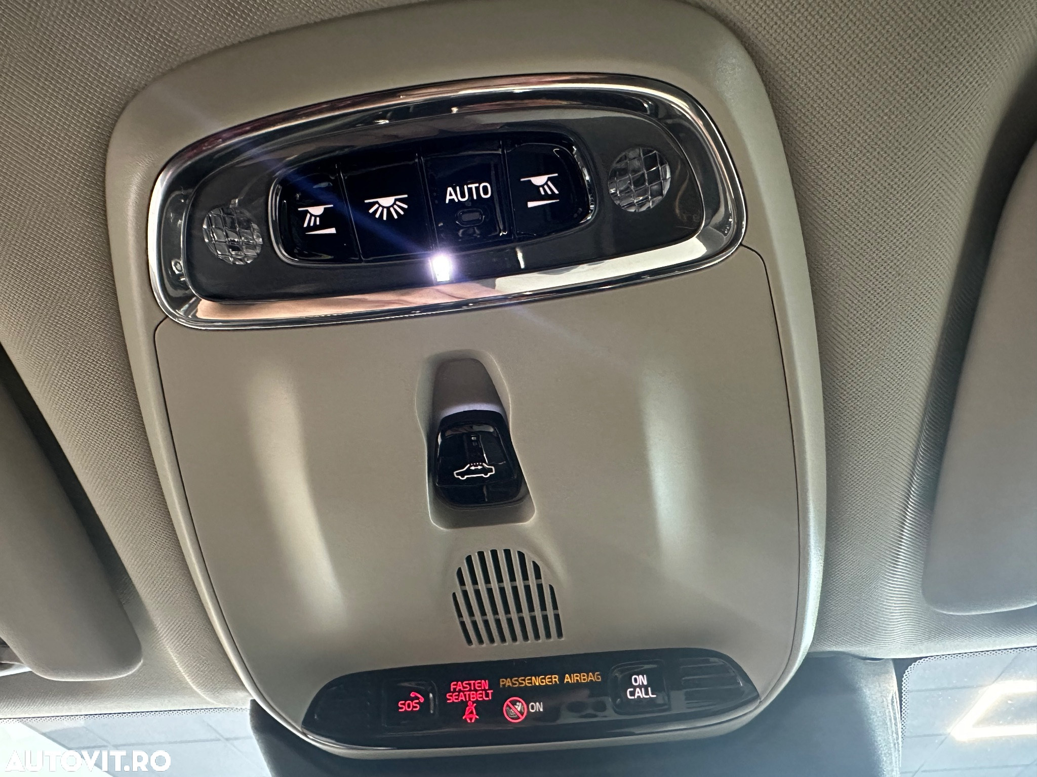 Volvo XC 60 T6 AWD Recharge Geartronic RDesign Expression - 34