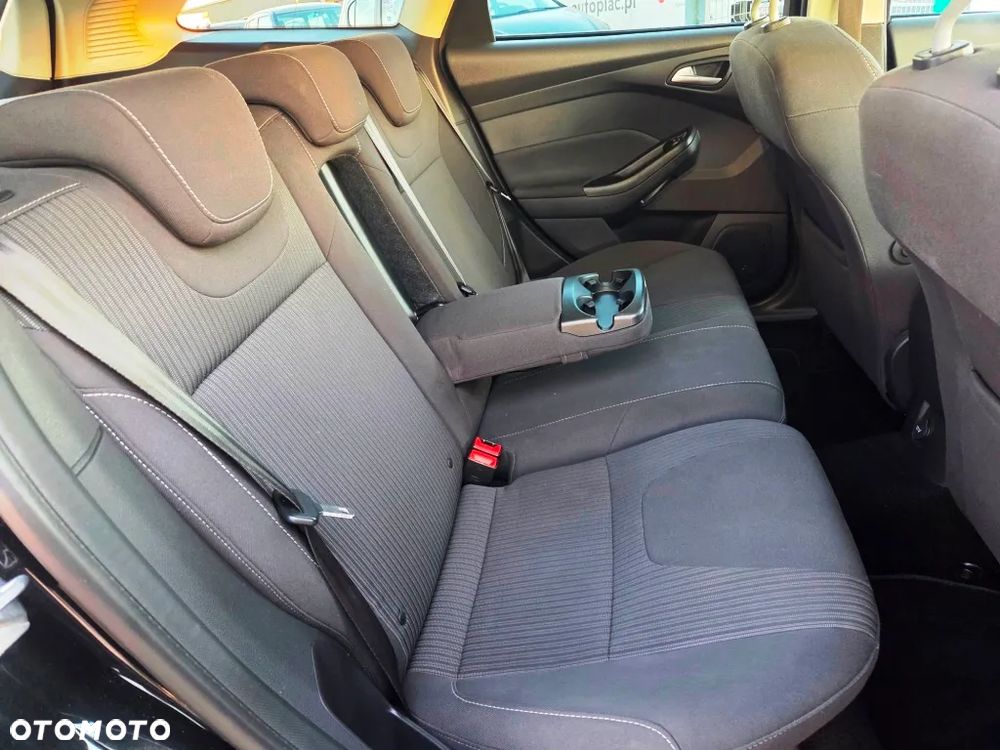 Ford Focus 1.6 EcoBoost Titanium - 27