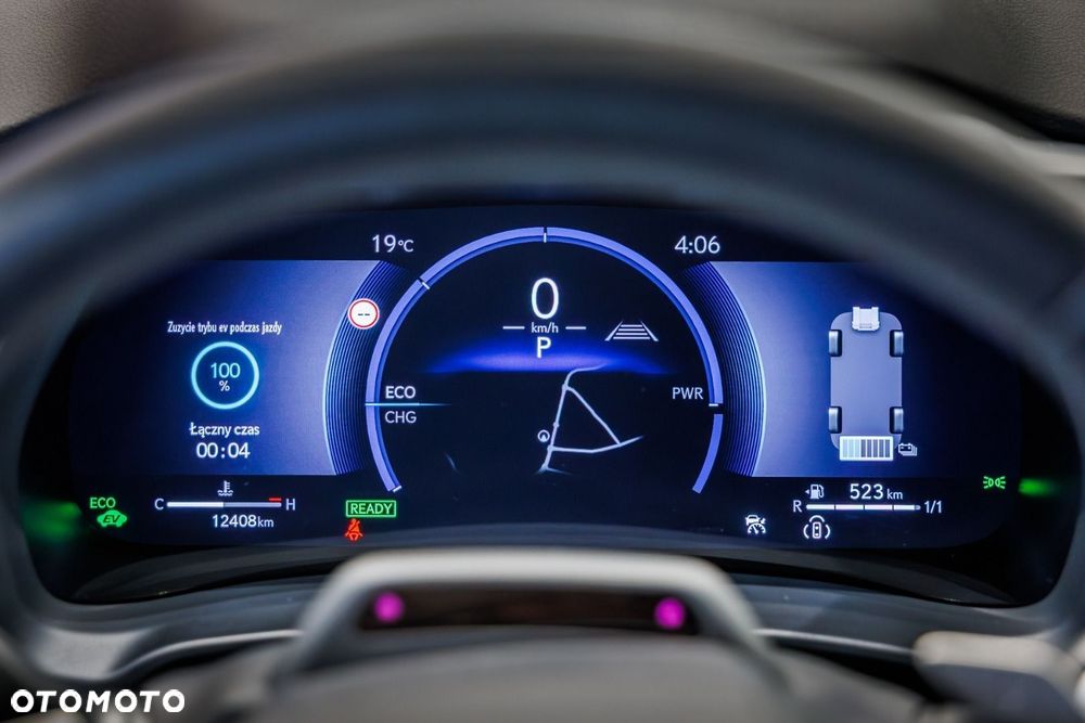 Lexus LBX - 8