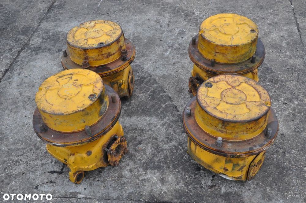 ZWOLNICA ZWROTNICA PRZÓD JCB 3 CX - 1