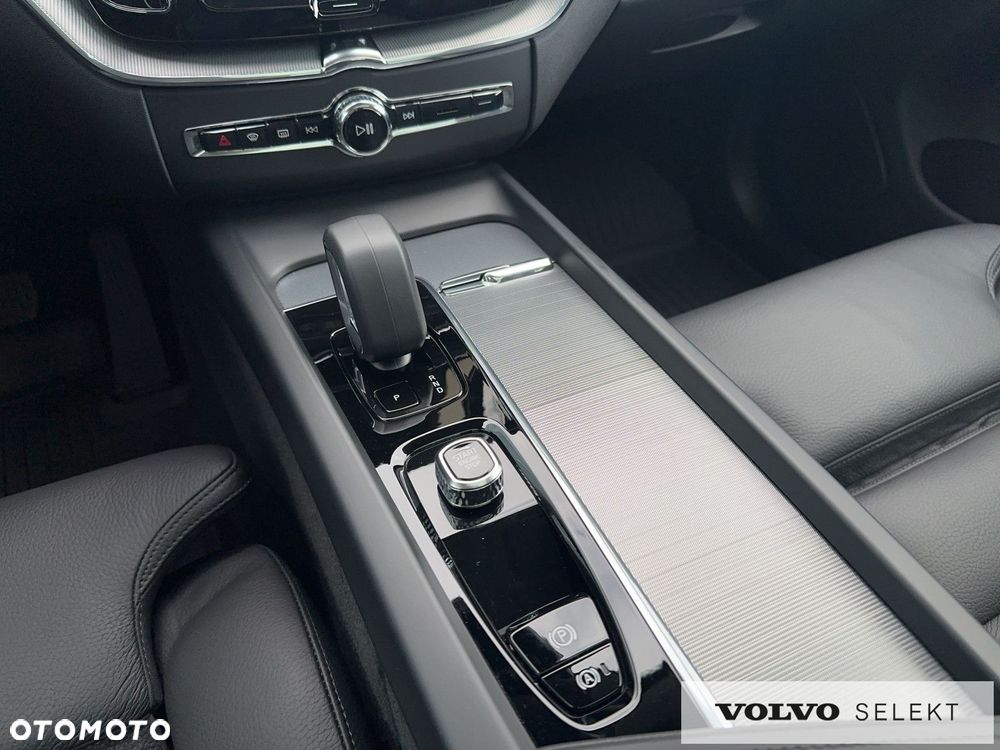 Volvo XC 60 - 18