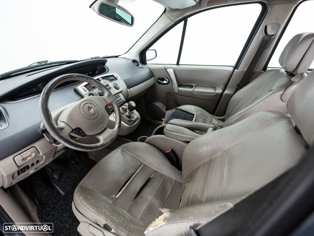 Renault Mégane Scénic - 6
