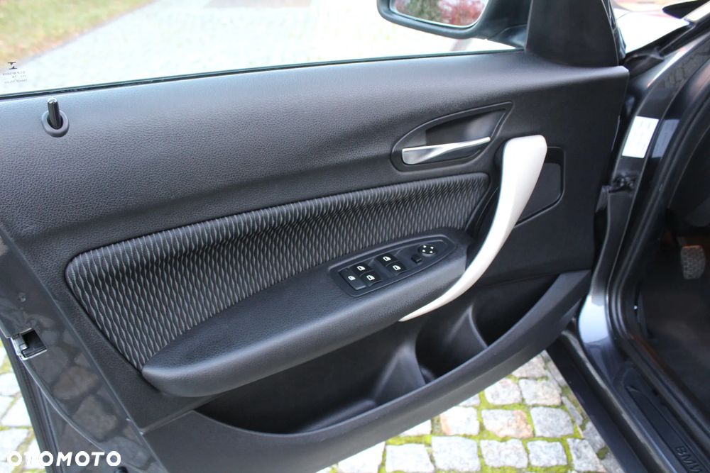 BMW Seria 1 116d Sport Line - 21