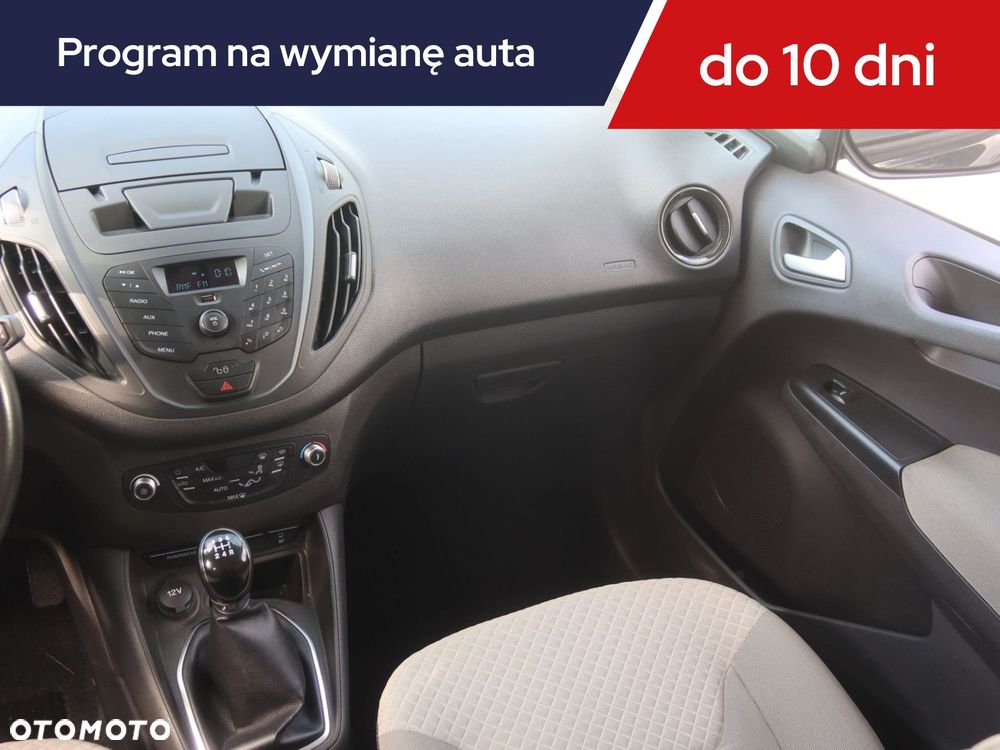 Ford Tourneo Courier - 10