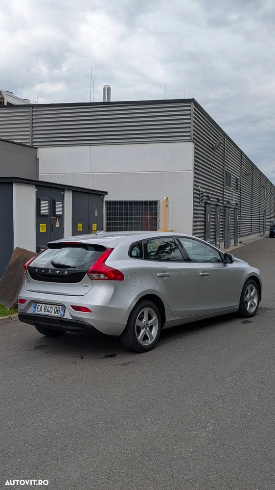 Volvo V40 D2 ECO Kinetic - 4