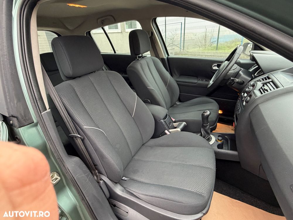 Renault Megane 1.4 Confort Authentique - 32