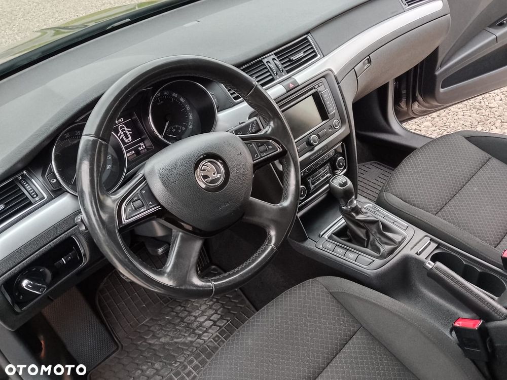 Skoda Superb 2.0 TDI Exclusive - 14