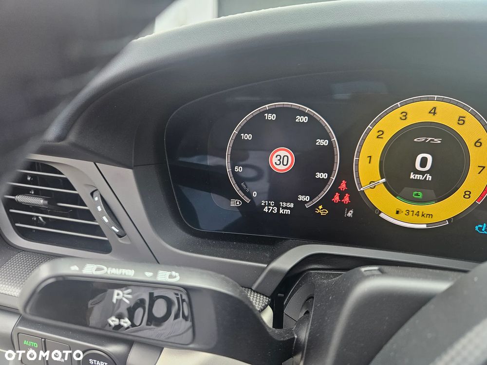 Porsche 911 Carrera T-Hybrid 4 GTS - 8