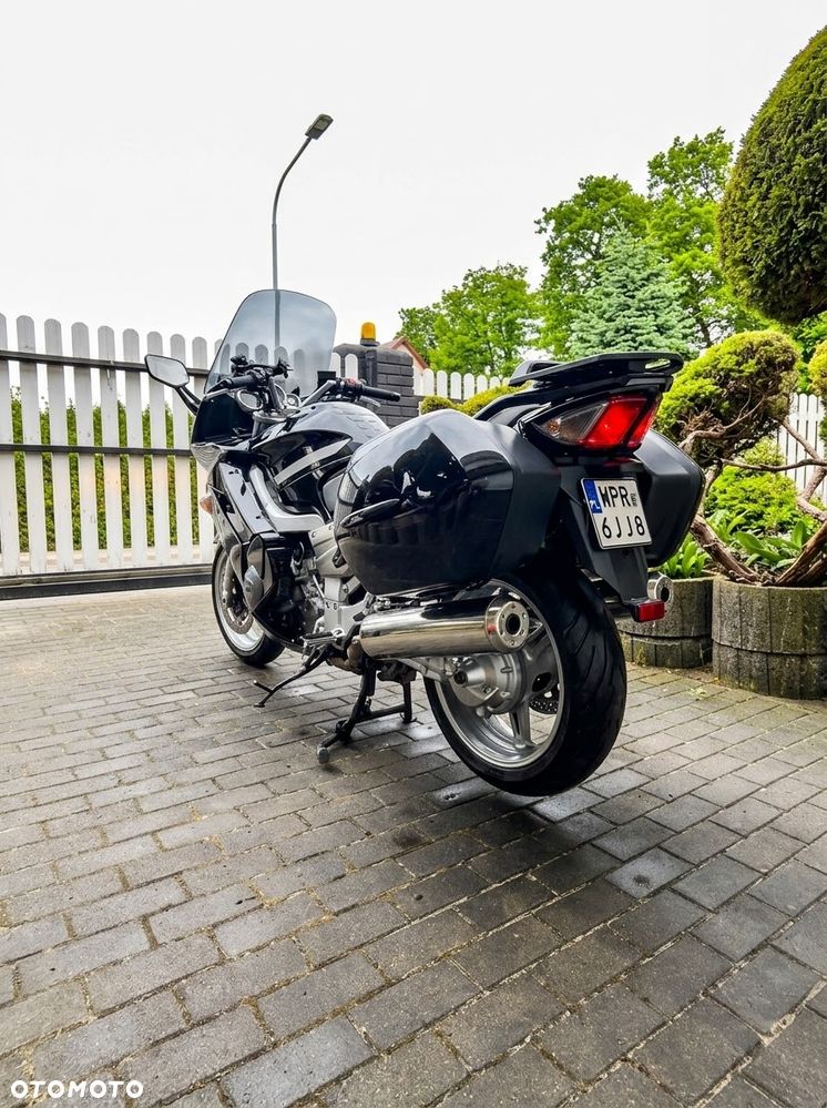 Yamaha FJR - 1